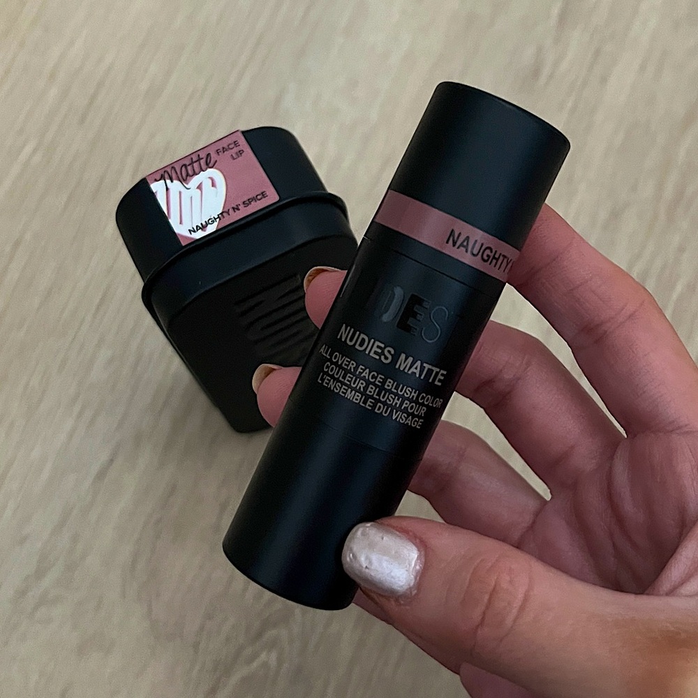 NUDESTIX  - Nudies Cream Blush Stick
